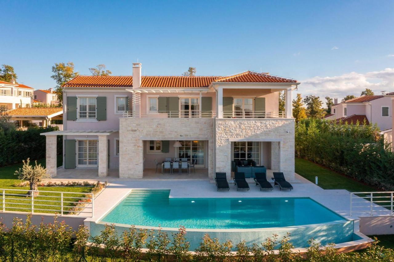 Villa Blanche By Ilc Brtonigla Exterior photo