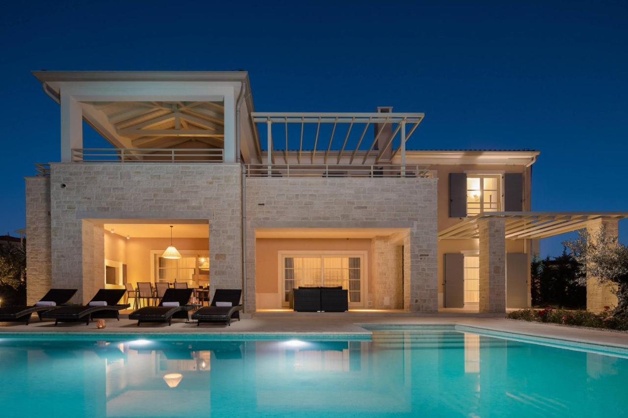 Villa Blanche By Ilc Brtonigla Exterior photo